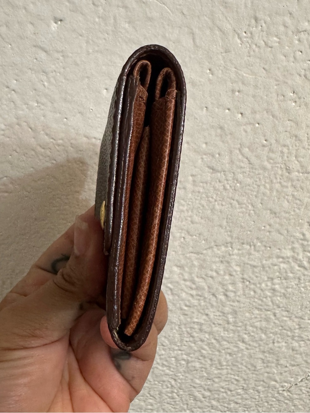 Louis Vuitton Monogram Canvas Small Wallet - Picture 2 of 12